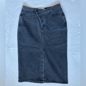 Hollister pencil skirt NWT  V Waist  Vintage black Size 11 ultra high rise